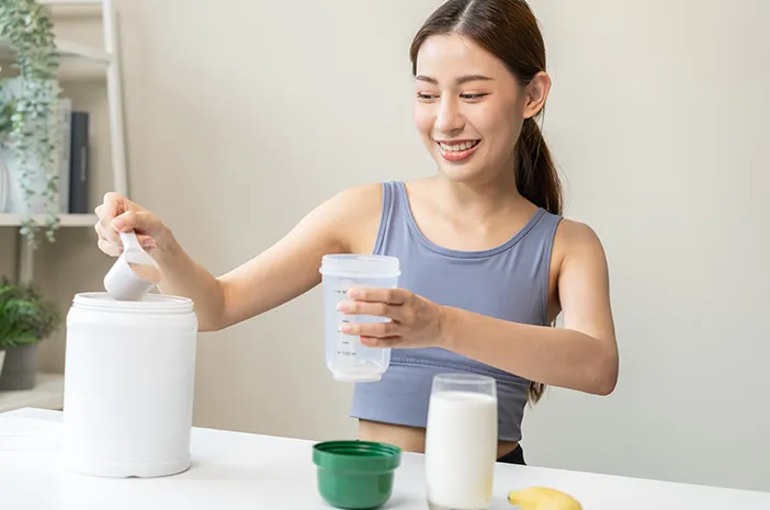 ini manfaat whey protein untuk kesehatan dan efek sampingnya .jpg