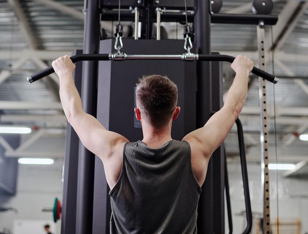 lat pulldown machine